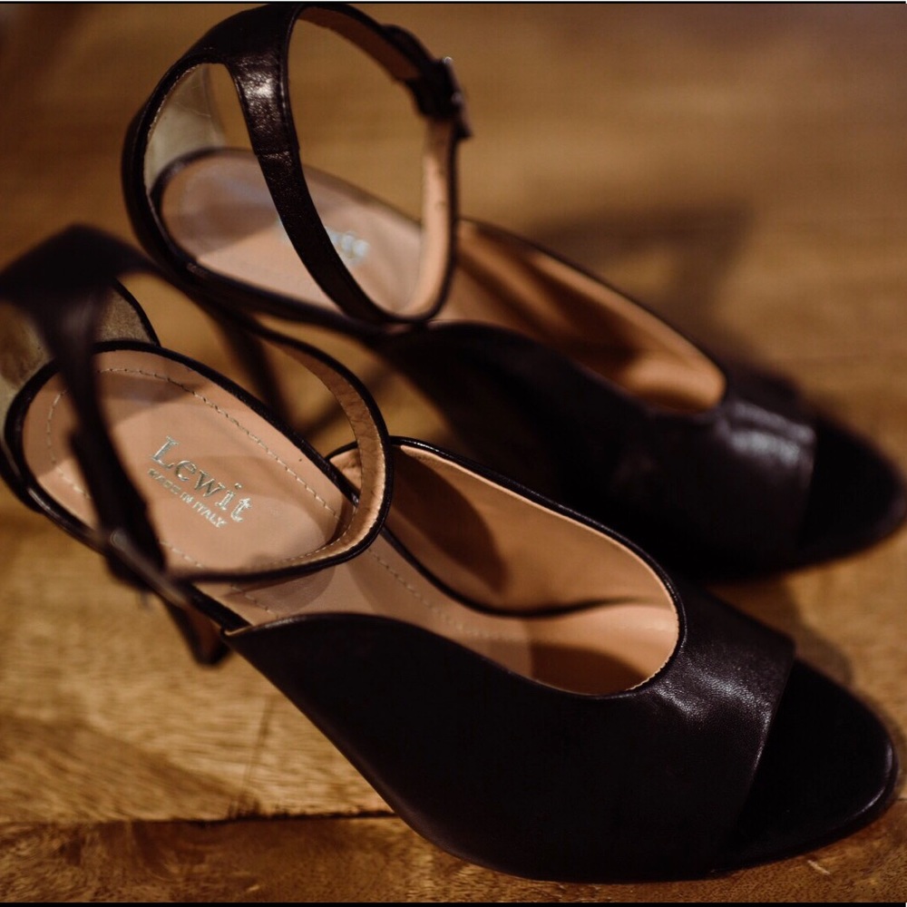 Lewit Rosalia Halo Heel